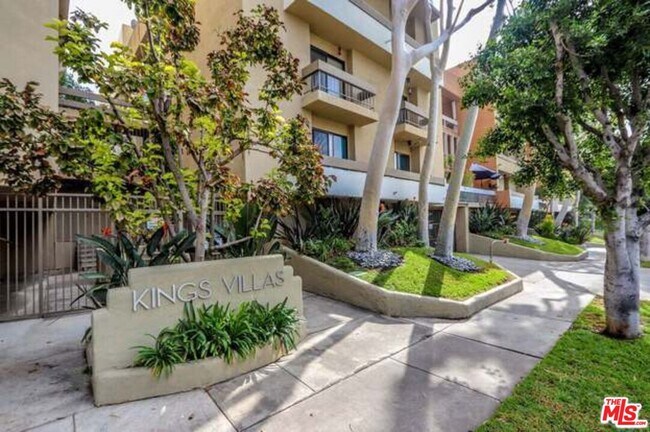 Foto del edificio - 740 Kings Rd