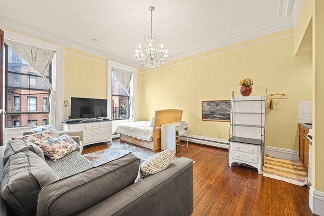 Building Photo - 227 Marlborough St