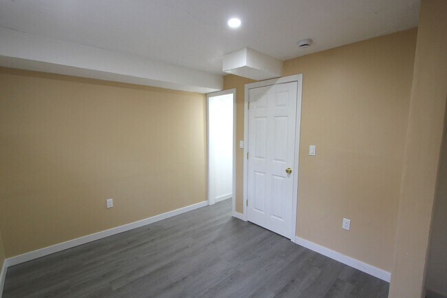 Foto del edificio - 322 Blackstone St