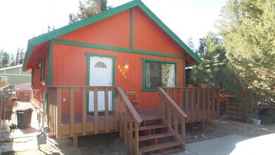 Building Photo - 2086 9th Ln