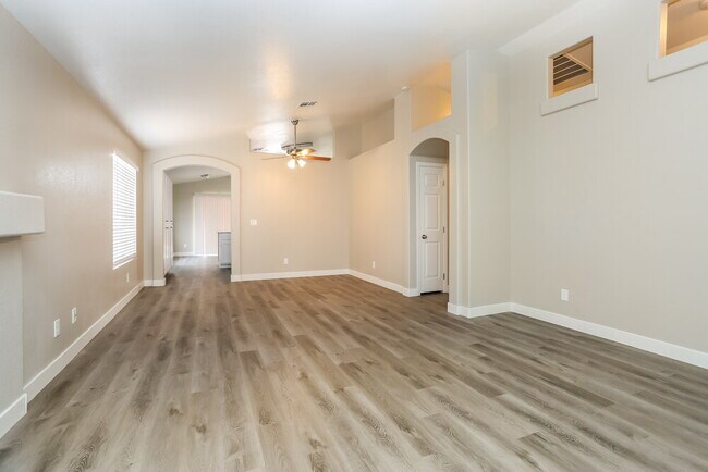 Building Photo - 7033 Golden Desert Ave