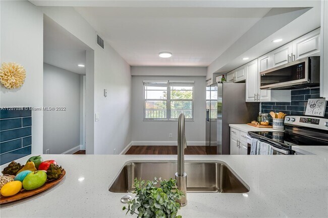 Building Photo - 1401 SW 128th Terrace