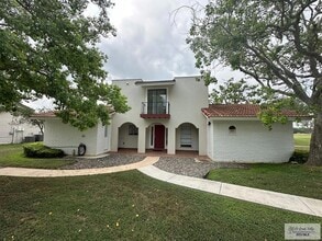 Building Photo - 215 Zapata Ave