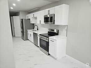 Building Photo - 1487 5th Ave