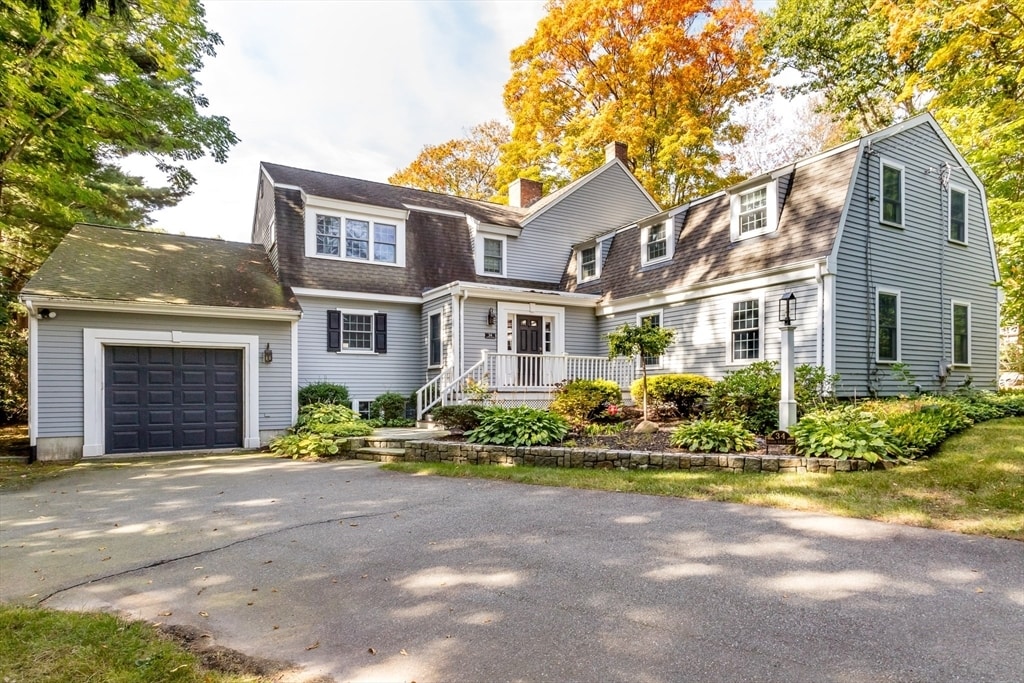 Primary Photo - 34 Brush Hill Ln