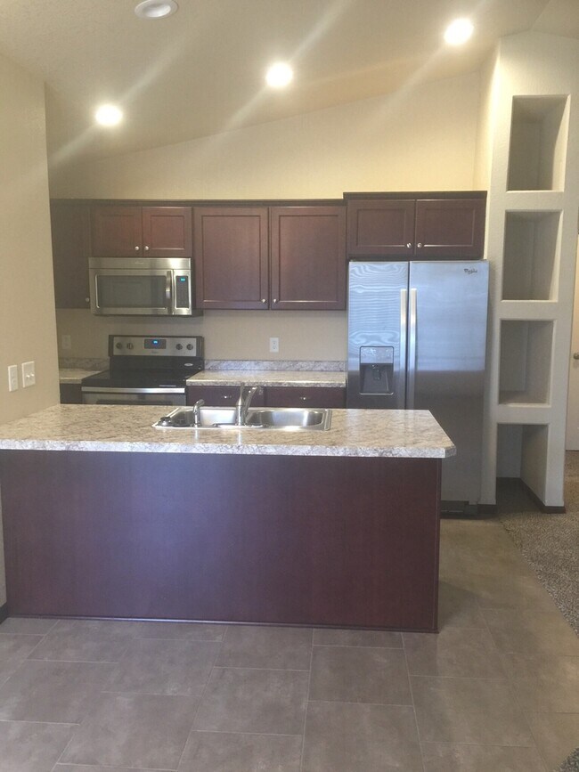 Building Photo - 4108 B