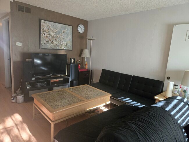 Foto del edificio - 5488 Dobbs St