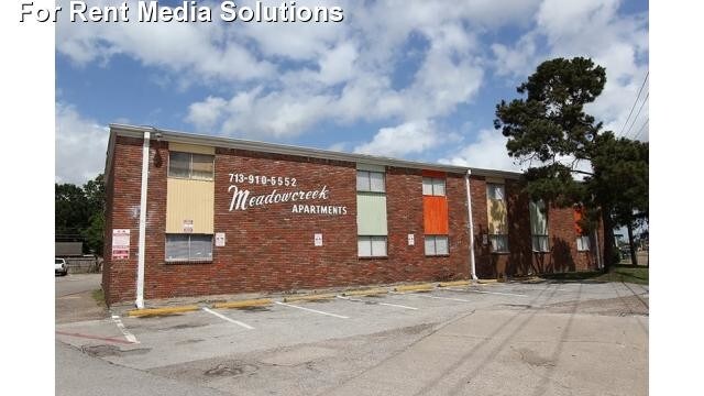 Foto del edificio - Move in Gobble Special
