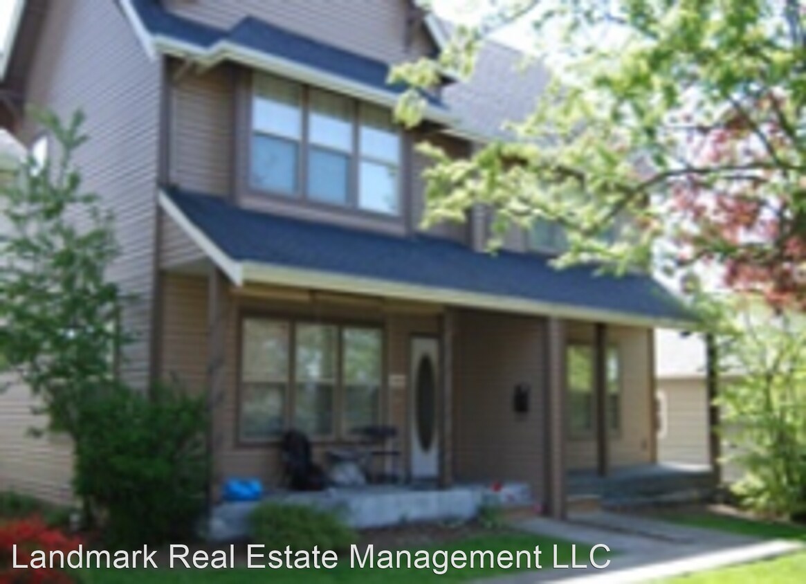Foto principal - 4 br, 2.5 bath House - 2930 Nevada