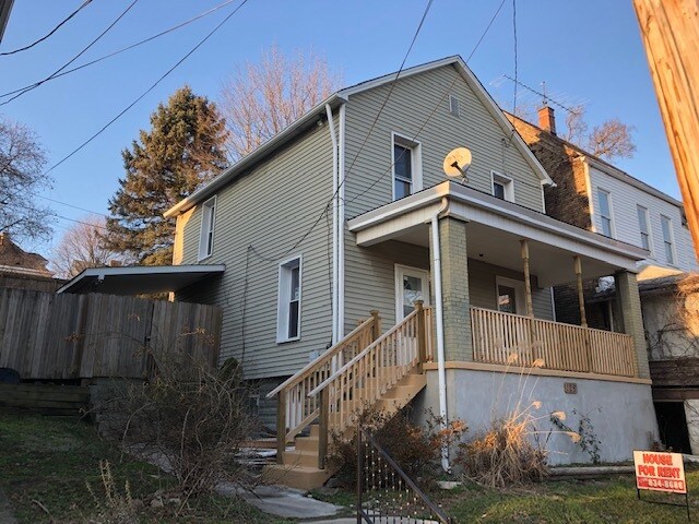Building Photo - 129 Good St