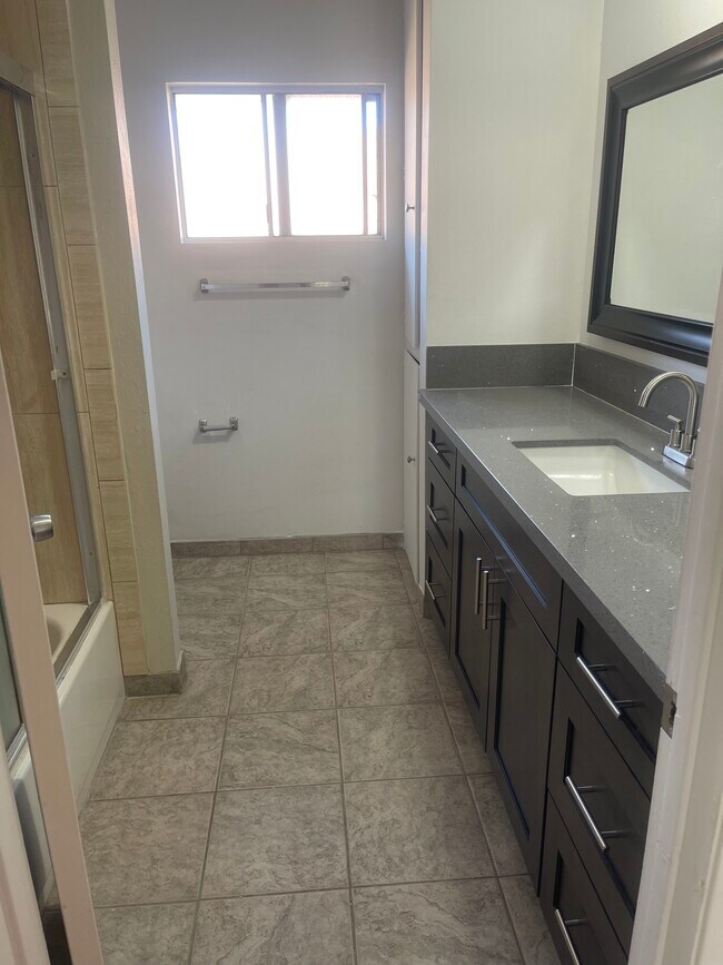 Foto del edificio - 422 S Garfield Ave