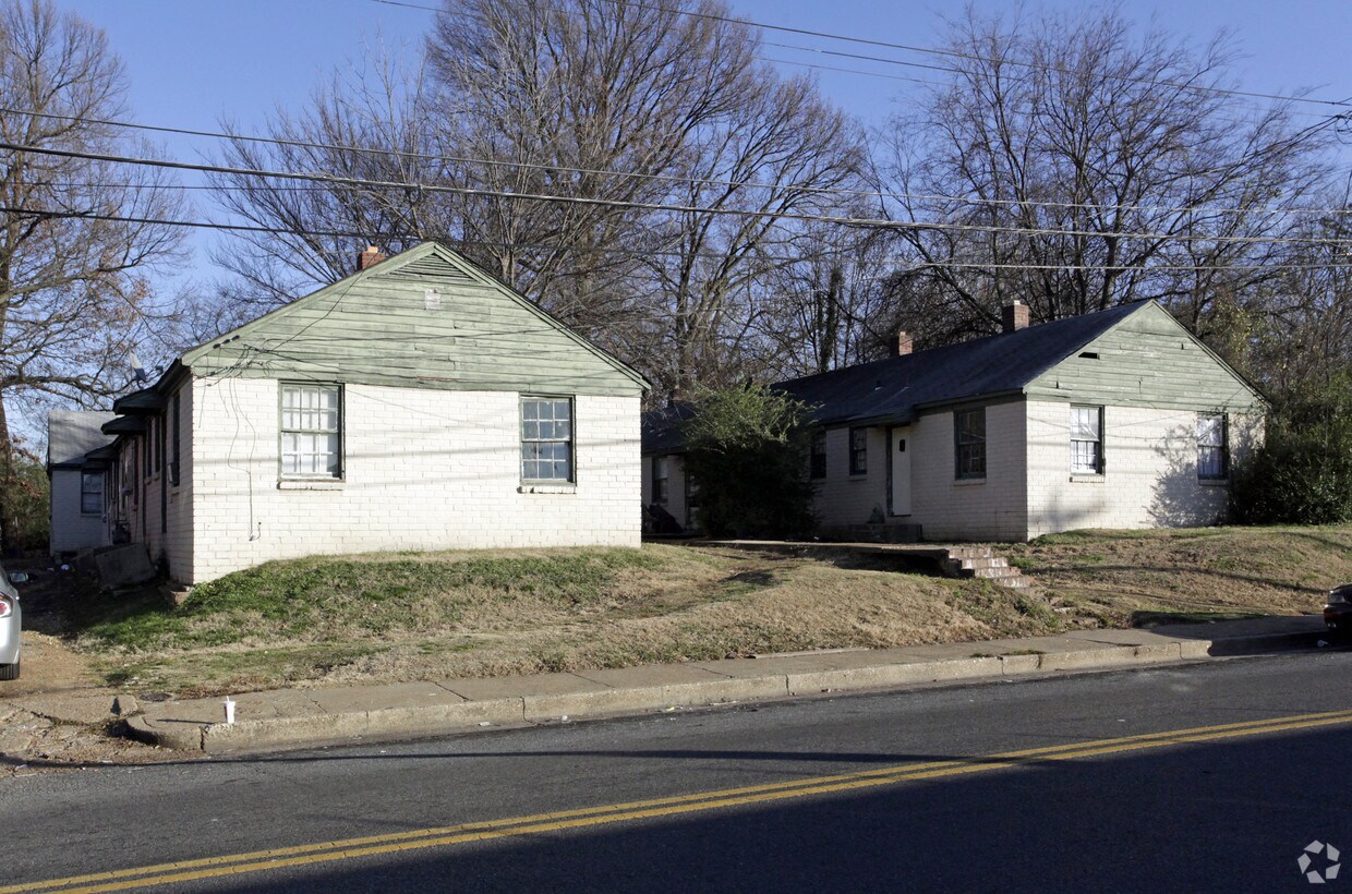 Primary Photo - Scott St Apartments