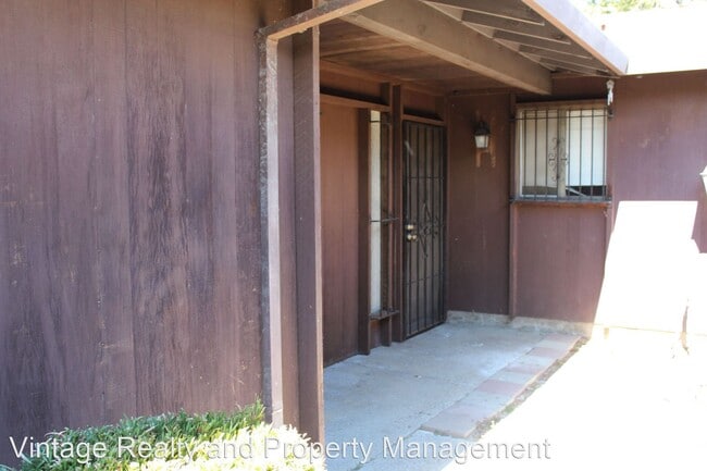 Building Photo - 2 br, 1 bath House - 6404 Grigsby Place