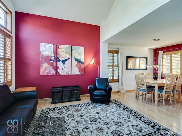 Foto del edificio - 9246 Sugarstone Cir