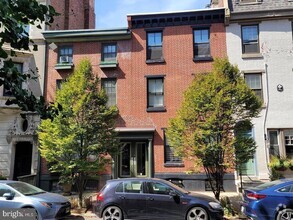 Building Photo - 338 S 16th St