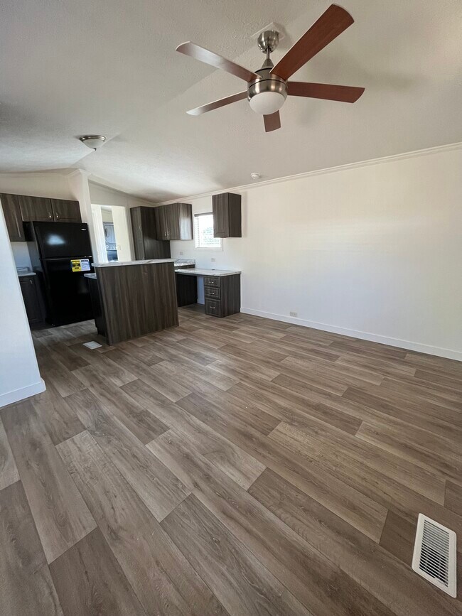 Building Photo - 4313-4312 Condesa Dr NW