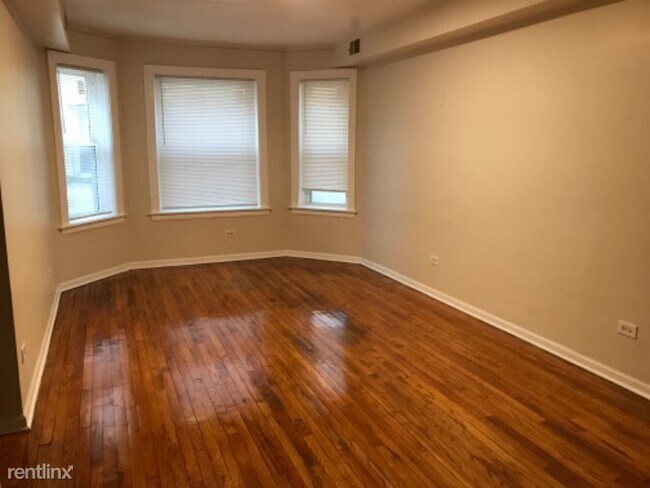 Foto del edificio - 1119 E 81st St