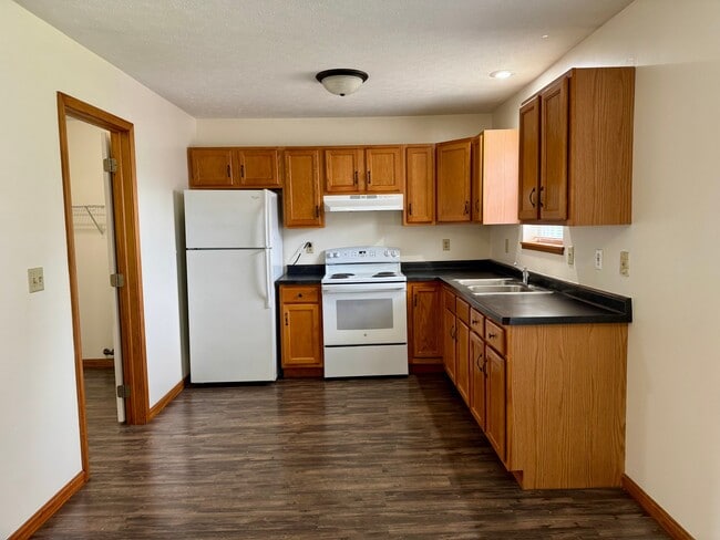 Building Photo - 4290 OH-601