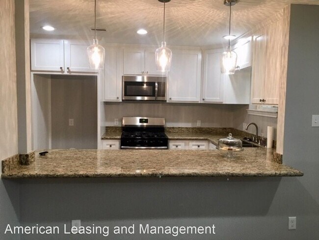 Building Photo - 3 br, 1.5 bath House - 1211 Beagle Rd