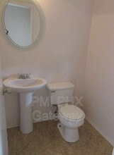 Building Photo - 2619 E Shannon St