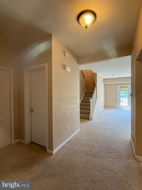 Building Photo - 2082 Deer Run Dr