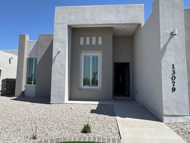 Foto del edificio - 13079 Emerald Hls Ave
