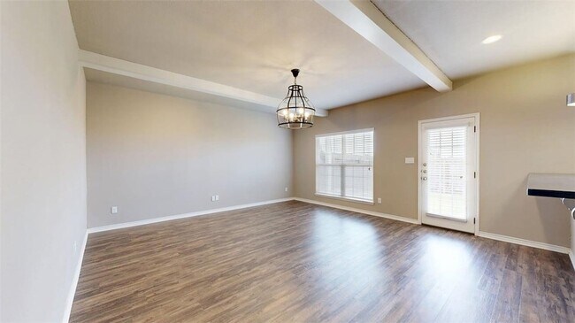 Foto del edificio - 3519 Summerway Dr