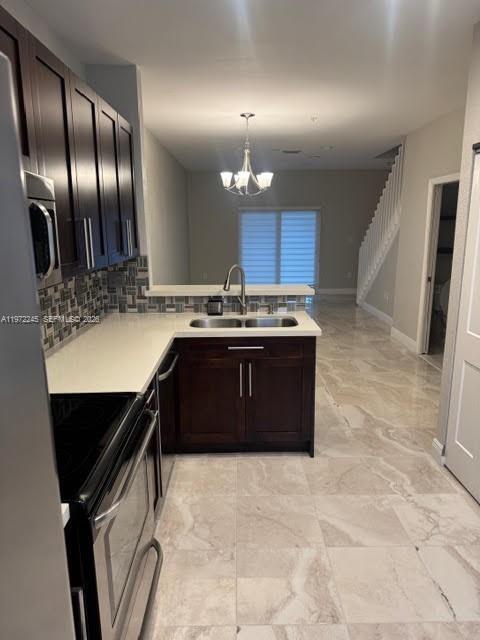 Building Photo - 5650 NW 115th Ct