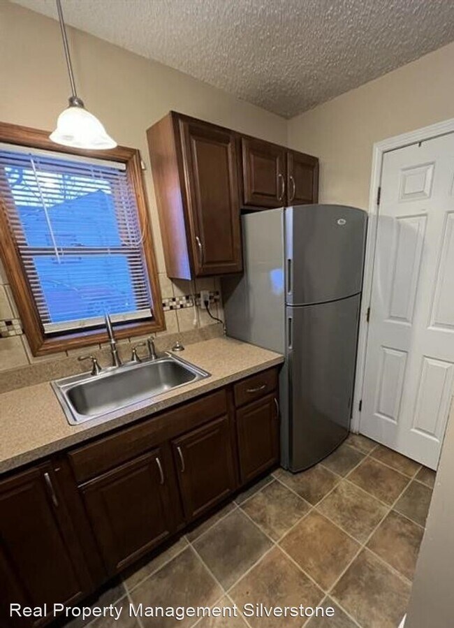 Building Photo - 3 br, 2 bath House - 102 Court