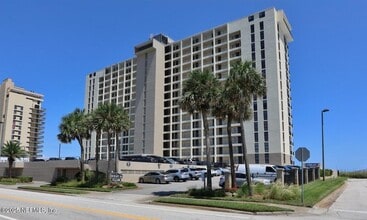 Building Photo - 1301 1st St S