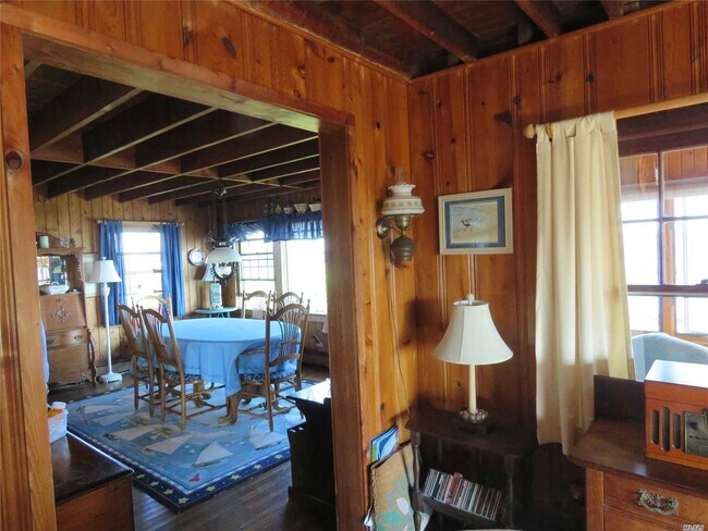 Foto del edificio - 140 Little E Neck Rd