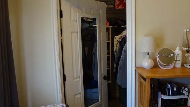 Building Photo - Contract Sale: One Bedroom near Utah Valley Hospital and Provo Recreation Center