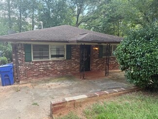 Building Photo - 2381 Elldale Ave