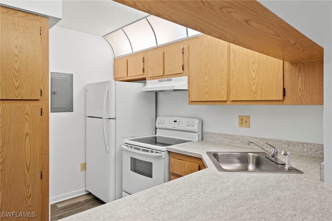 Building Photo - 9970 Sailview Ct