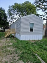 Building Photo - 920 E North St