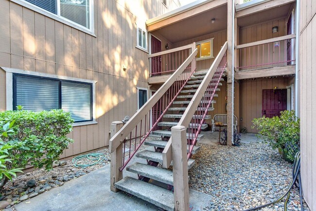 Foto del edificio - 7965 Arcade Lake Ln