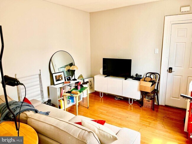 Foto del edificio - 2314 CUMBERLAND St