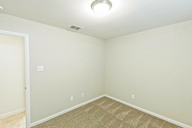 Foto del edificio - 228 Copper Switch Dr