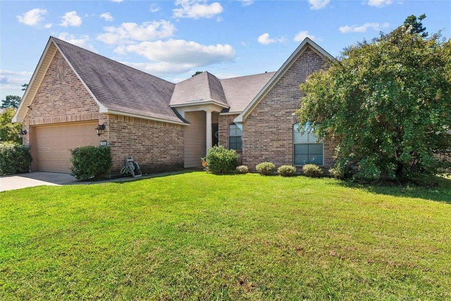 Building Photo - 9050 Toplecot Dr