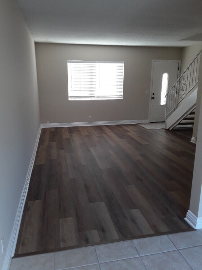 Foto del edificio - 2215 Clark Ln
