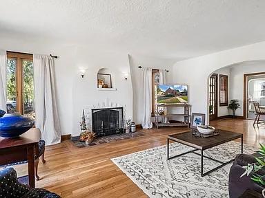 Foto del edificio - 1622 W Harding Way