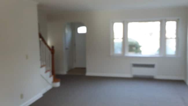 Building Photo - 260 Elsmere Pl