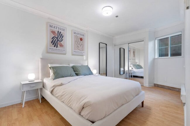 Photo du bâtiment - 1126 W 11th Ave