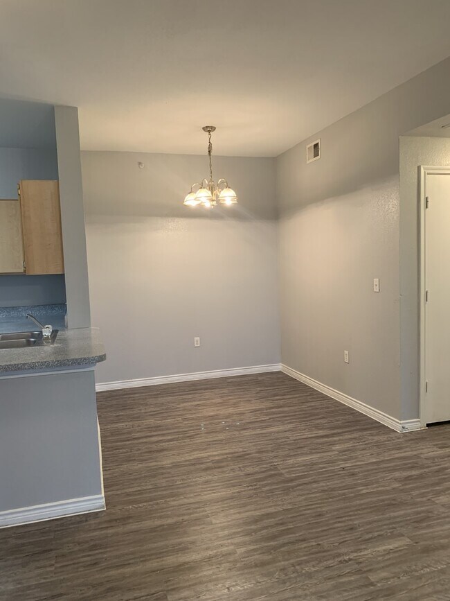 Marshall Meadows Apartment Homes 1803 Marshall San Antonio, TX