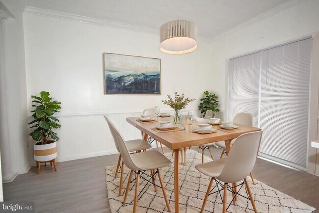 Foto del edificio - 6617 Cambria Terrace