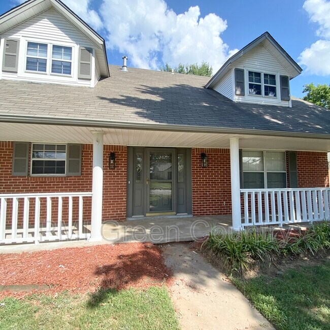 Building Photo - 929 N Juniper St