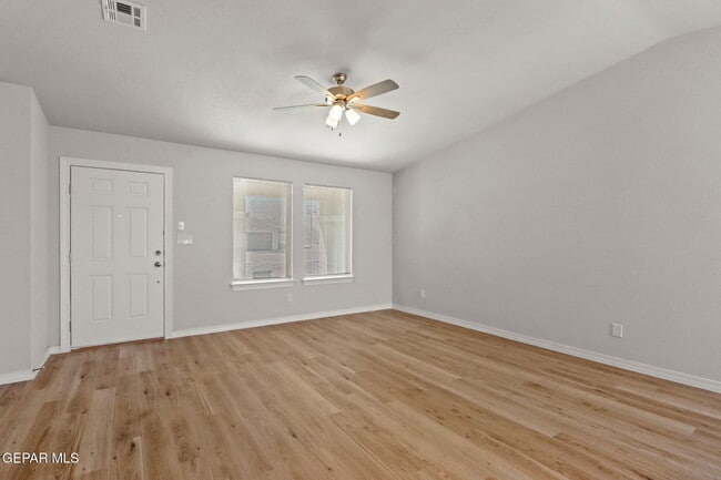 Foto del edificio - 14545 Faxon Yucca