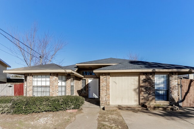 Building Photo - 1331 Glencliff Ct