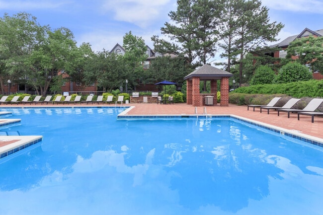 Building Photo - Matthews Place