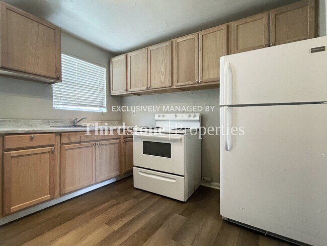 Foto del edificio - 3159 Belden St